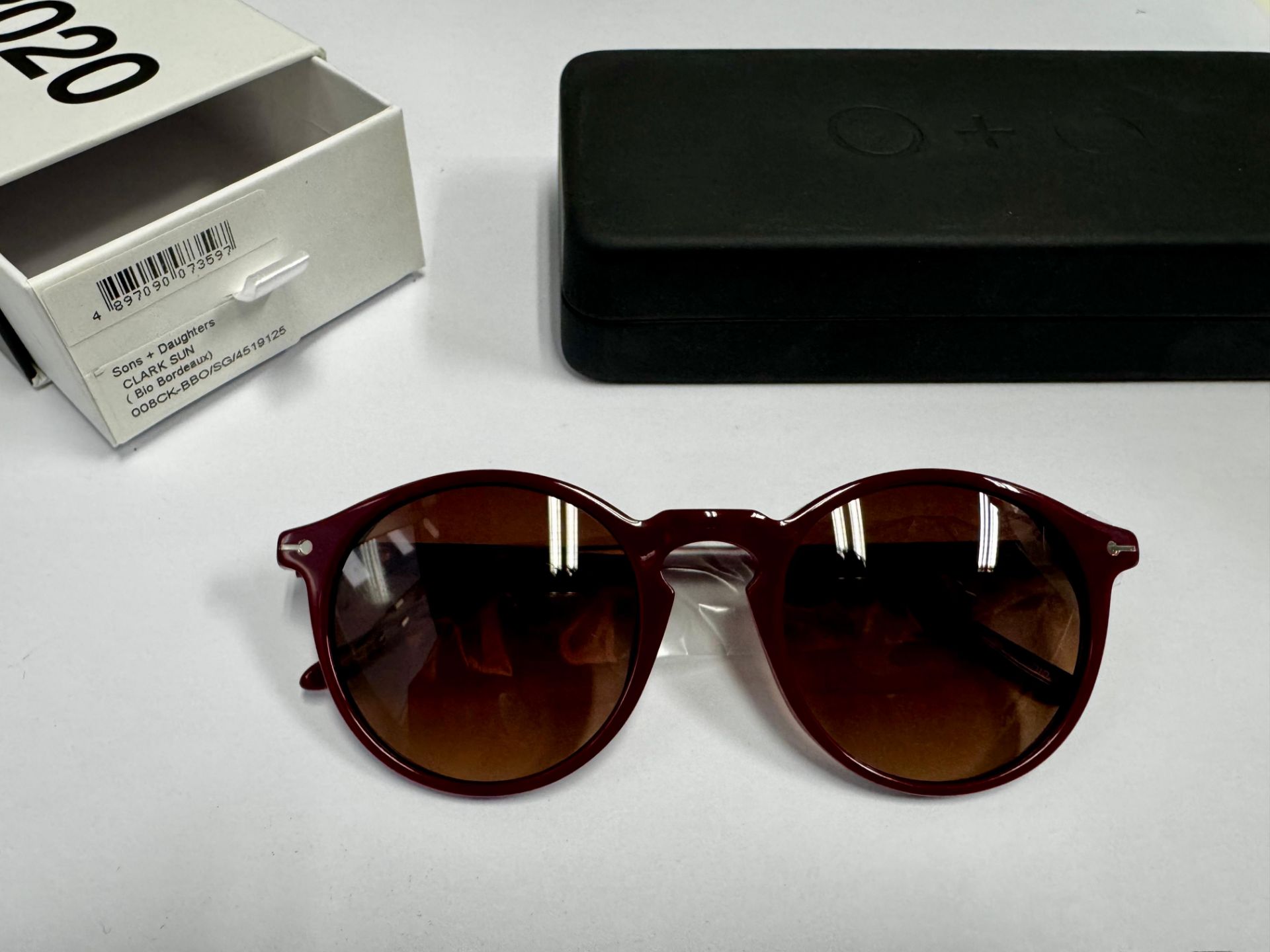 CLARK SUN [+HKD 130]