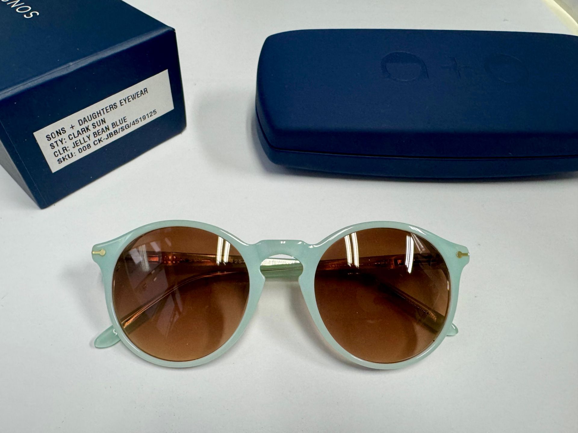 CLARK SUN [+HKD 130]