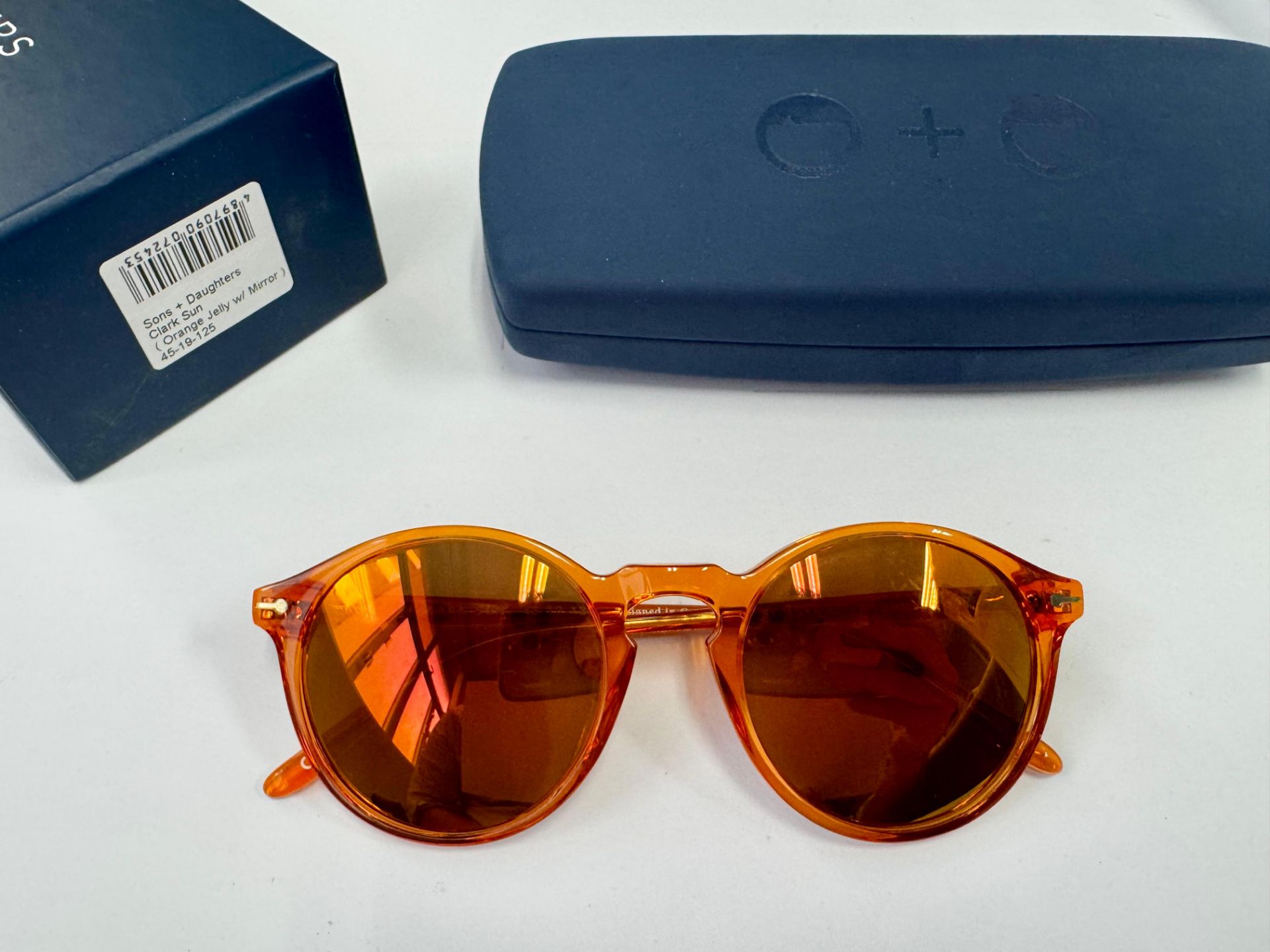 CLARK SUN [+HKD 130]