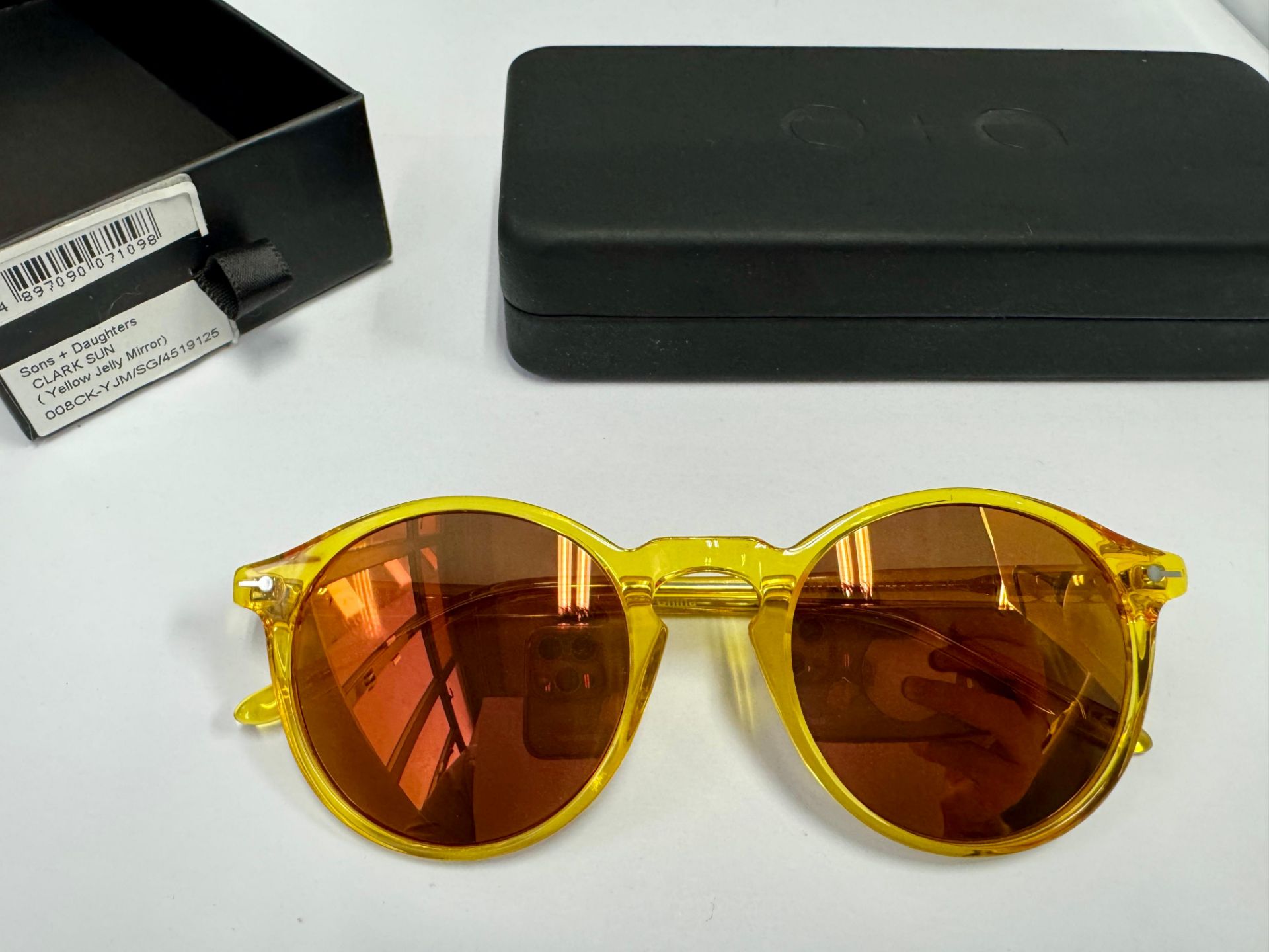 CLARK SUN [+HKD 130]
