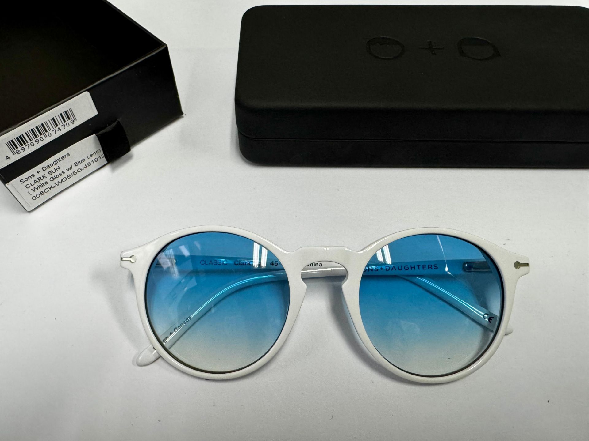 CLARK SUN [+HKD 130]