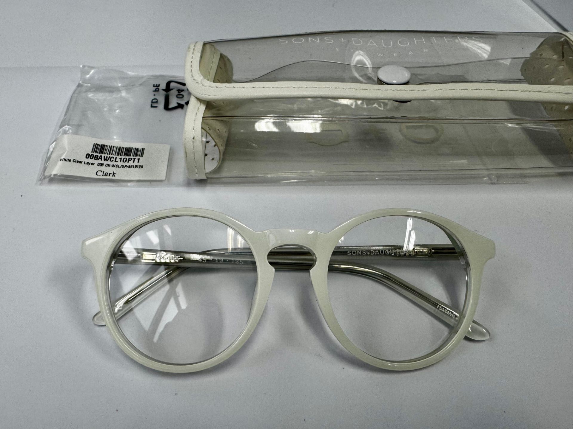 CLARK OPTICAL [+HKD 130]