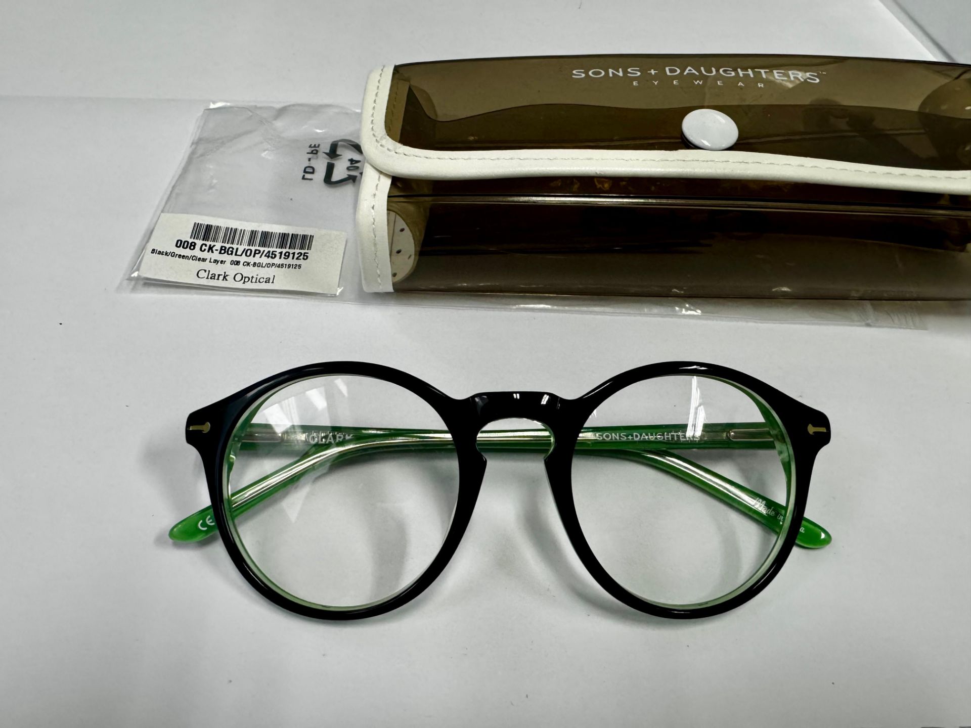 CLARK OPTICAL [+HKD 130]