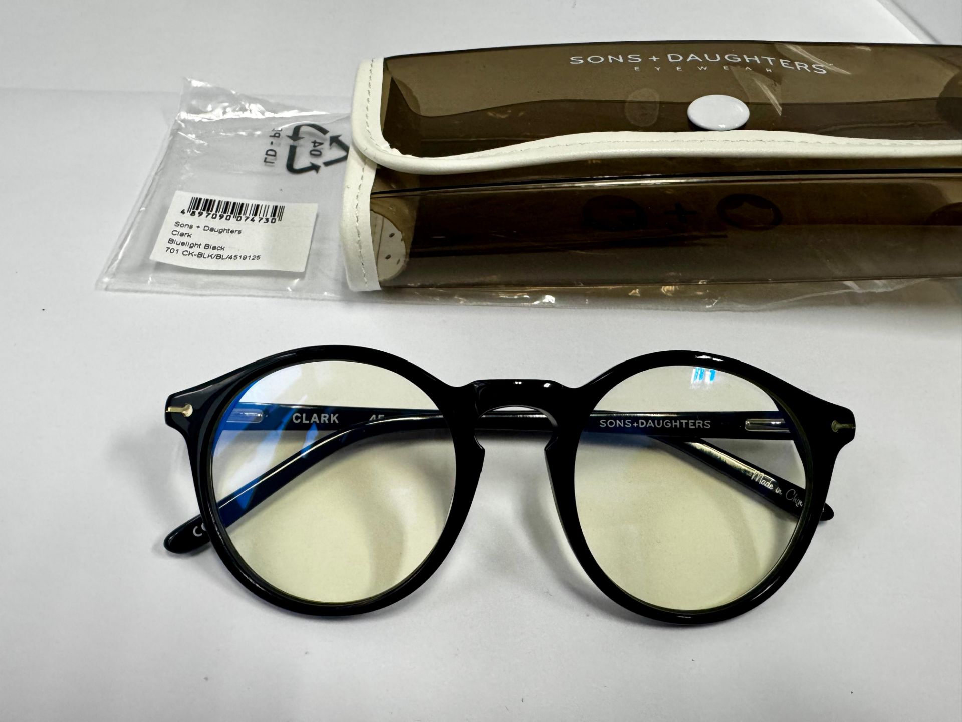 CLARK OPTICAL [+HKD 130]