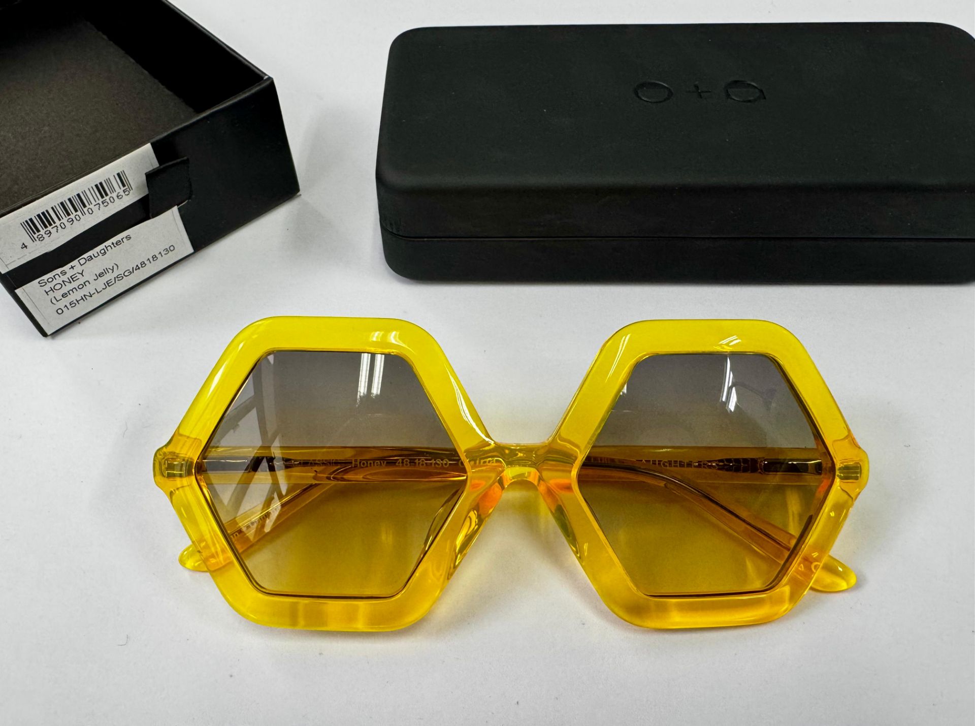 HONEY [+HKD 130]
