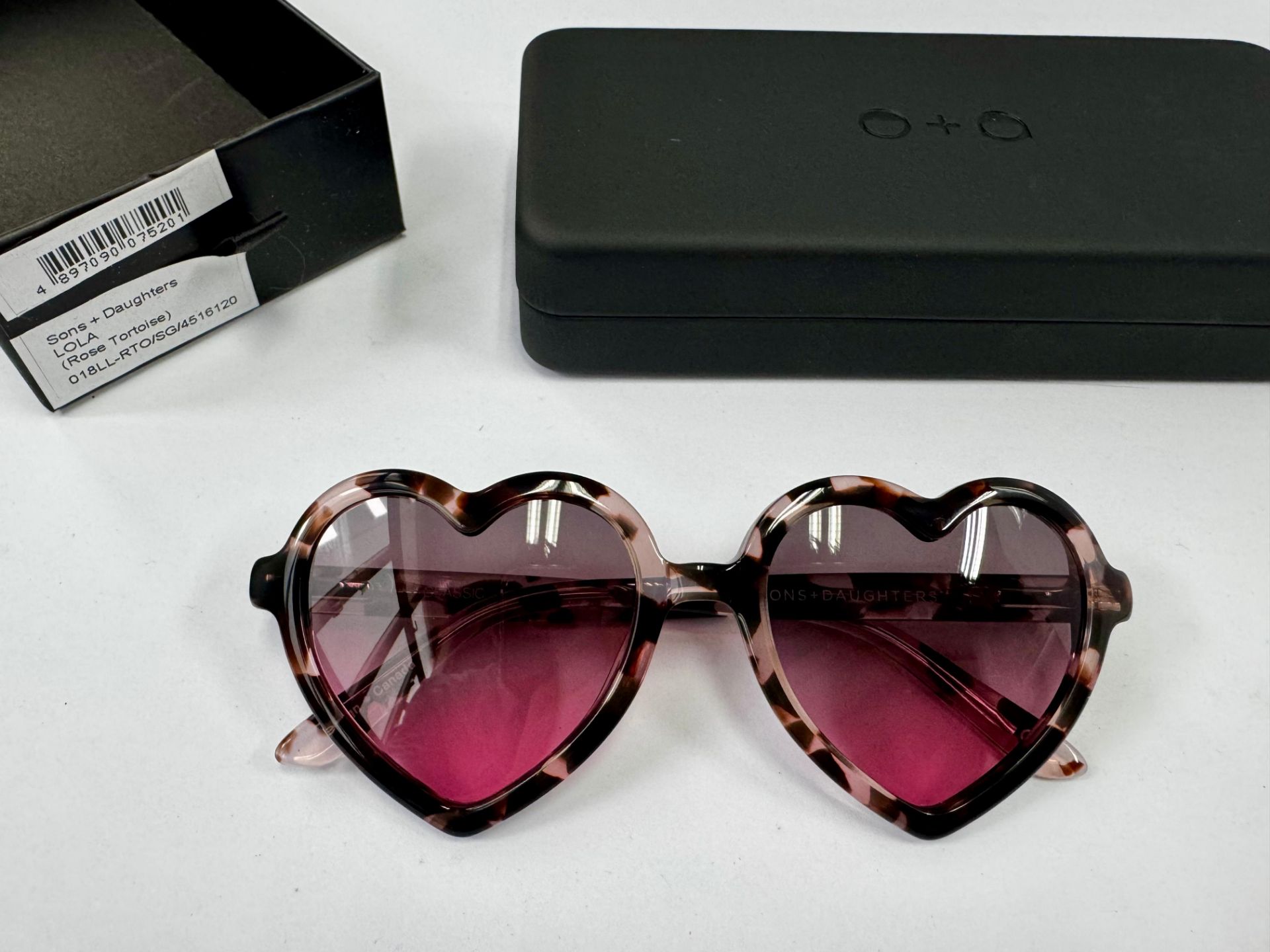 LOLA [+HKD 130]